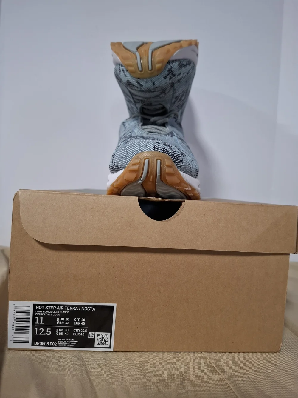 Nike Light Blue Gray Patterned Lace-Up Sneakers
